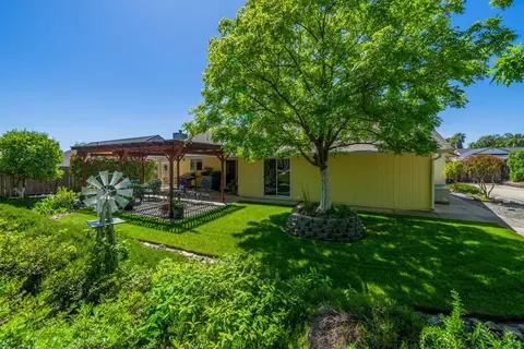11527 Amir Ct, Redding, CA 96003 photo 43