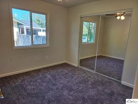Bedroom - 1471 2nd St, Anderson, CA 96007 photo 2 of 2