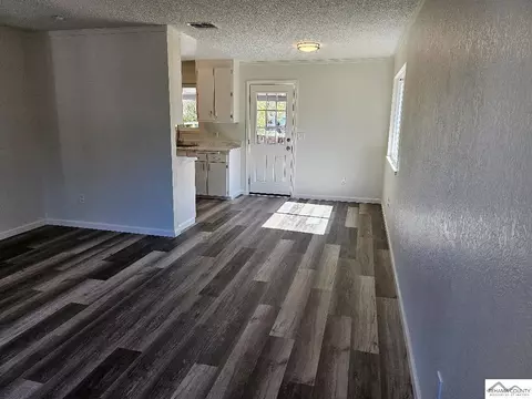 Living - 1471 2nd St, Anderson, CA 96007 photo 2 of 2