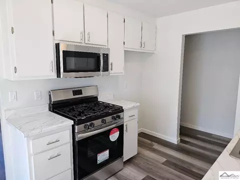 Kitchen - 1471 2nd St, Anderson, CA 96007 photo 2 of 2