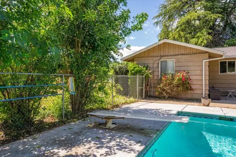 Exterior - 21249 Shelly Ln, Anderson, CA 96007 photo 8 of 27