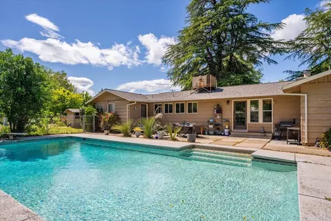 Exterior - 21249 Shelly Ln, Anderson, CA 96007 photo 6 of 27