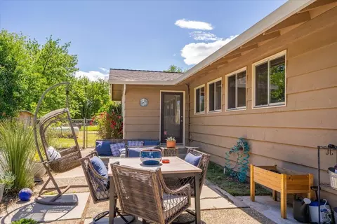 Exterior - 21249 Shelly Ln, Anderson, CA 96007 photo 12 of 27