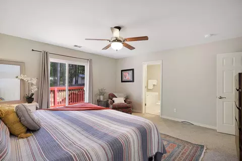 Bedroom - 30622 Figaro Dr, Shingletown, CA 96088 photo 5 of 9