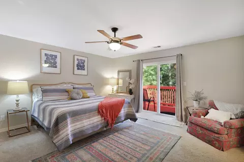 Bedroom - 30622 Figaro Dr, Shingletown, CA 96088 photo 1 of 9