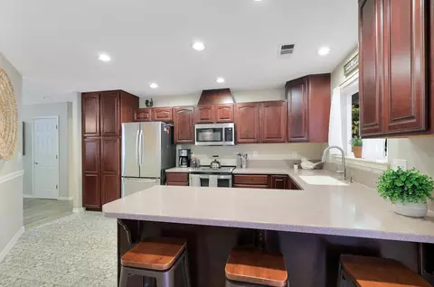 Kitchen - 30622 Figaro Dr, Shingletown, CA 96088 photo 1 of 5