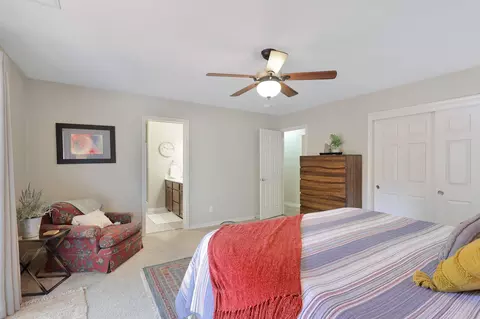 Bedroom - 30622 Figaro Dr, Shingletown, CA 96088 photo 7 of 9