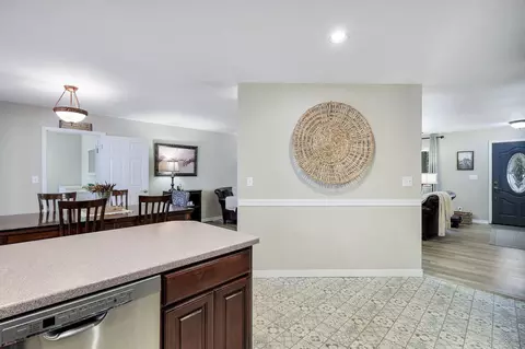 Entry Way - 30622 Figaro Dr, Shingletown, CA 96088 photo 2 of 4