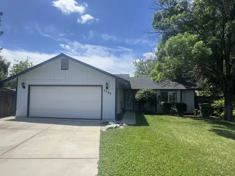 3599 Adams Ln, Redding, CA 96002