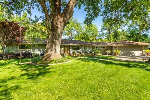 2725 Donald Ln, Anderson, CA 96007