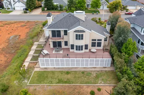 1572 Saint Andrews Dr, Redding, CA 96003 photo 36