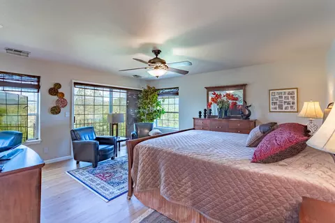 1572 Saint Andrews Dr, Redding, CA 96003 photo 17