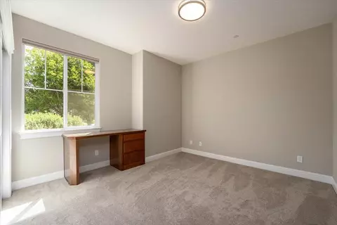 Bedroom - 3483 Lemurian Rd, Redding, CA 96002 photo 3 of 6
