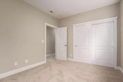 Bedroom - 3483 Lemurian Rd, Redding, CA 96002 photo 6 of 6