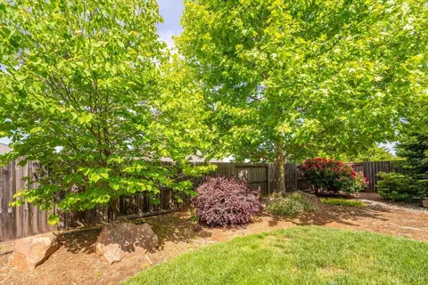 Exterior - 3483 Lemurian Rd, Redding, CA 96002 photo 4 of 9