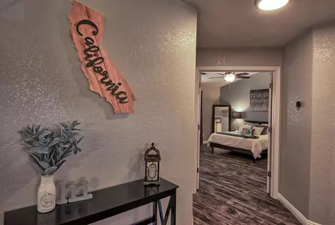 Entry Way - 815 Jantail Ct, Redding, CA 96003 photo 3 of 6