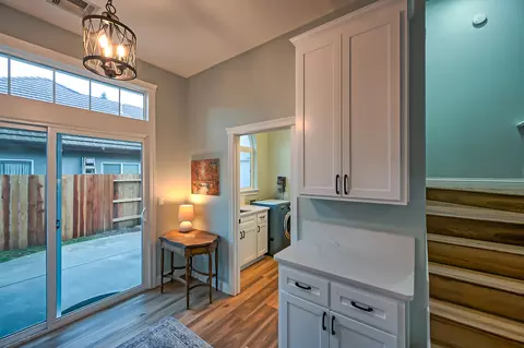 Entry Way - 1503 Spanish Bay Dr, Redding, CA 96003 photo 3 of 4