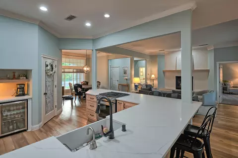 Kitchen - 1503 Spanish Bay Dr, Redding, CA 96003 photo 4 of 6