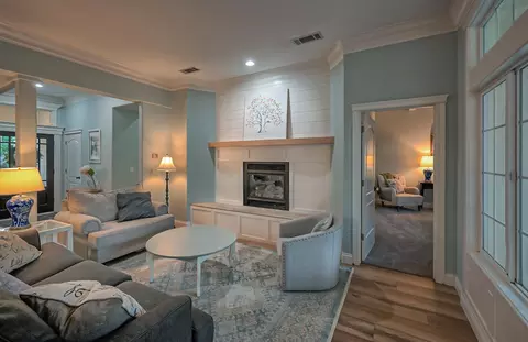 Living - 1503 Spanish Bay Dr, Redding, CA 96003 photo 4 of 5