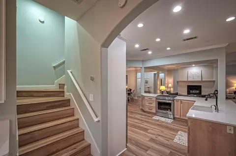 Entry Way - 1503 Spanish Bay Dr, Redding, CA 96003 photo 4 of 4