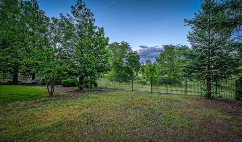 Exterior - 1503 Spanish Bay Dr, Redding, CA 96003 photo 7 of 11