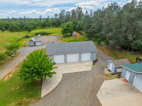 20251 Portero Dr, Redding, CA 96003 photo 2