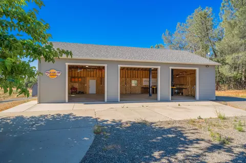 20251 Portero Dr, Redding, CA 96003 photo 3