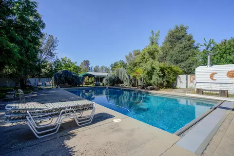 Exterior - 20192 Lyal Ln, Redding, CA 96002 photo 8 of 32