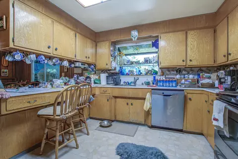 Kitchen - 20192 Lyal Ln, Redding, CA 96002 photo 1 of 1