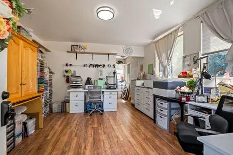 2431 Sacramento Dr, Redding, CA 96001 photo 18