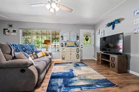 2431 Sacramento Dr, Redding, CA 96001 photo 7