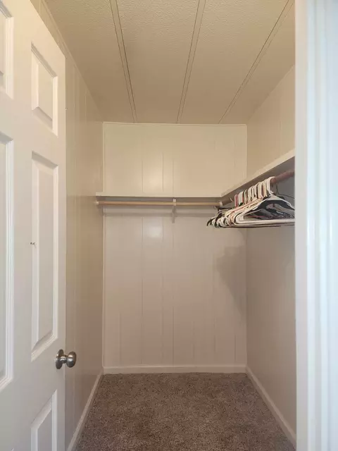 4425 White River Dr, Redding, CA 96003 photo 11