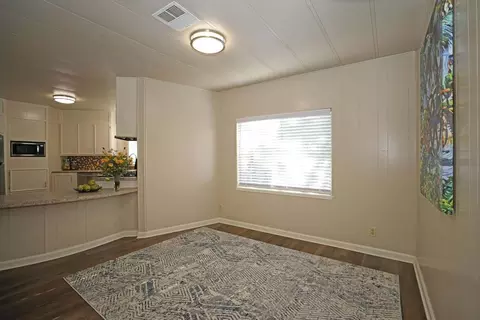4425 White River Dr, Redding, CA 96003 photo 4