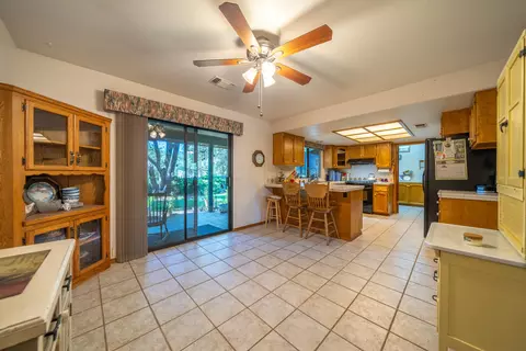 20932 Old 44 Dr, Redding, CA 96003 photo 6