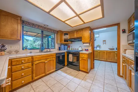 20932 Old 44 Dr, Redding, CA 96003 photo 7