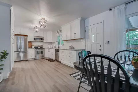 1666 Willis St, Redding, CA 96001 photo 9