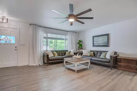 1666 Willis St, Redding, CA 96001 photo 5