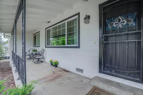 1666 Willis St, Redding, CA 96001 photo 3