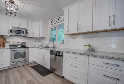 1666 Willis St, Redding, CA 96001 photo 11