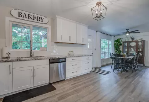 1666 Willis St, Redding, CA 96001 photo 13