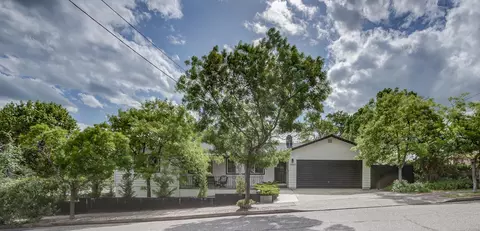 1666 Willis St, Redding, CA 96001