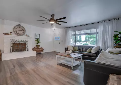1666 Willis St, Redding, CA 96001 photo 7