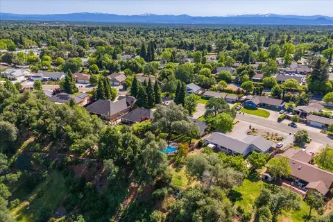 4652 Columbine Dr, Redding, CA 96002 photo 37