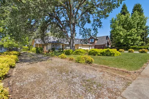 4652 Columbine Dr, Redding, CA 96002 photo 31