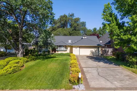 4652 Columbine Dr, Redding, CA 96002 photo 5