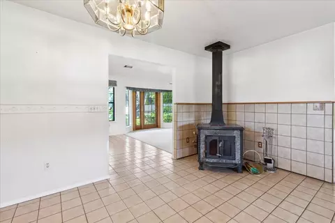 4652 Columbine Dr, Redding, CA 96002 photo 9