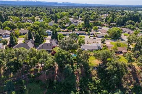 4652 Columbine Dr, Redding, CA 96002 photo 36