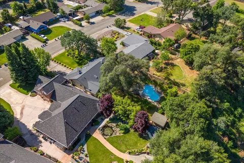 4652 Columbine Dr, Redding, CA 96002 photo 35
