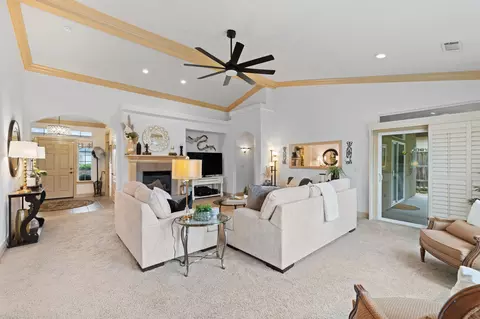 699 Casa Buena St, Redding, CA 96003 photo 11