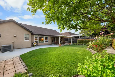 699 Casa Buena St, Redding, CA 96003 photo 50